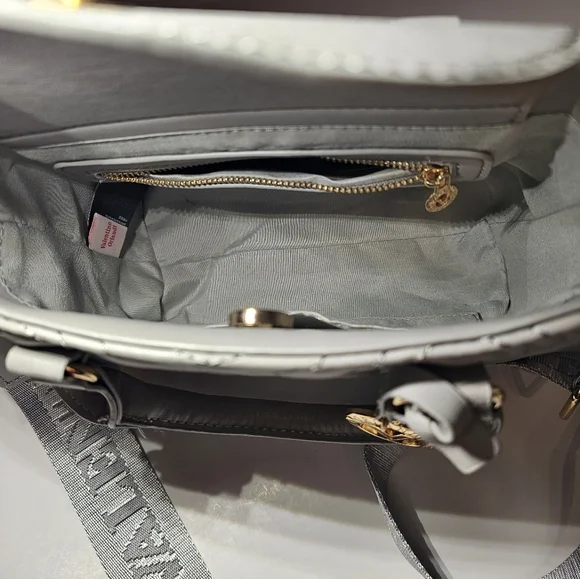 SOLD*55✨ Like New! Valentino Orlandi Vegan Leather Crossbody Bag - Picture 7 of 9